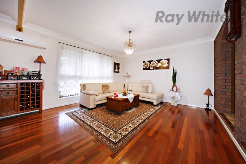 Photo - 35 Starkie Road, Point Cook VIC 3030 - Image 3