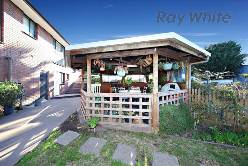 Photo - 35 Starkie Road, Point Cook VIC 3030 - Image 13