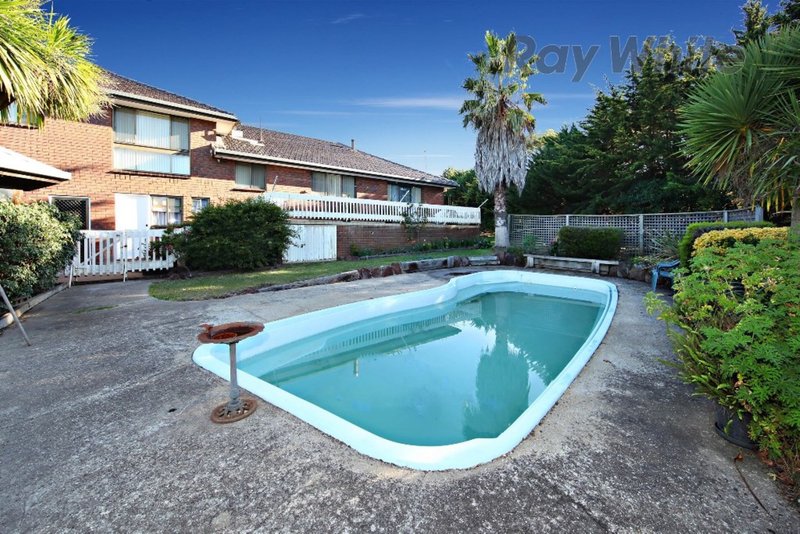 Photo - 35 Starkie Road, Point Cook VIC 3030 - Image 15