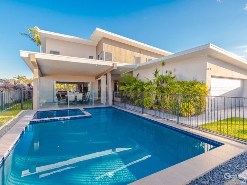 35 Summer Drive, Maroochydore QLD 4558