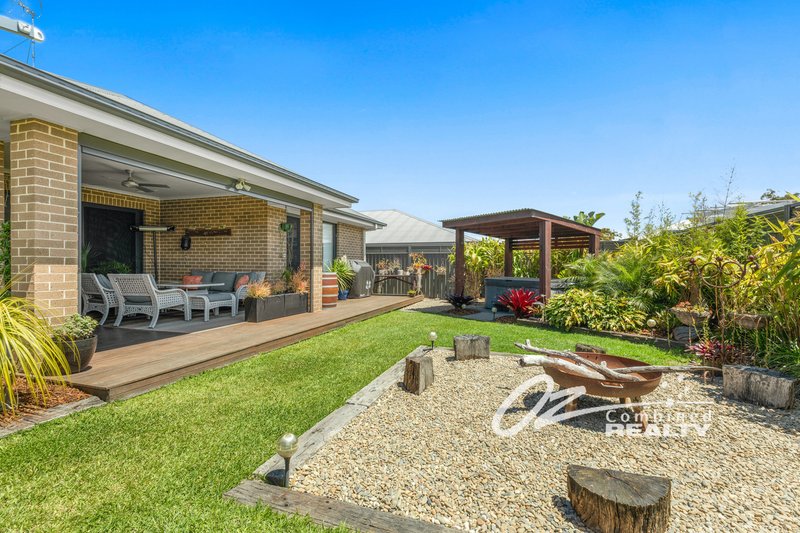 Photo - 35 Summercloud Crescent, Vincentia NSW 2540 - Image 3