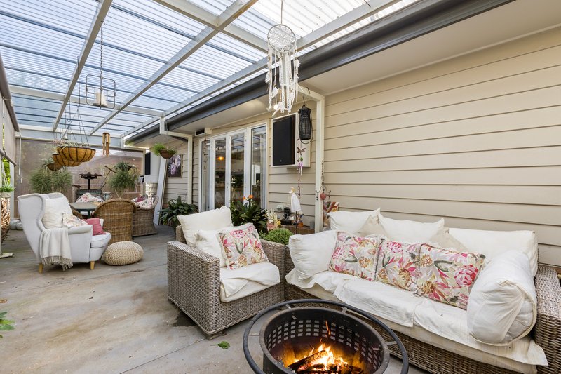 Photo - 35 Swain Walk, St Leonards VIC 3223 - Image 12