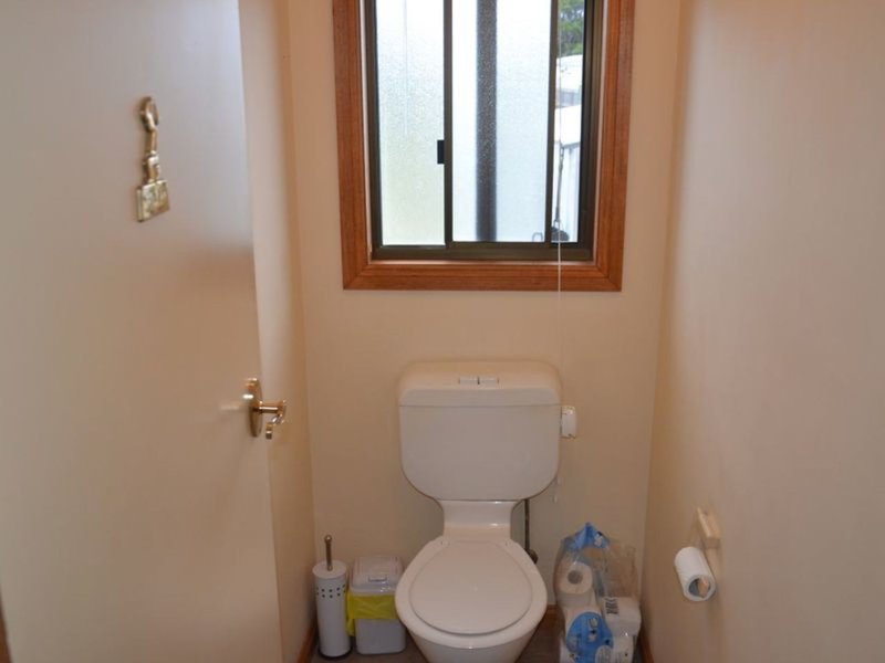 Photo - 35 Swanwick Drive, Coles Bay TAS 7215 - Image 12