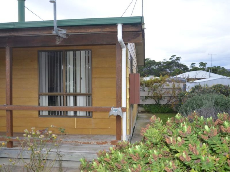 Photo - 35 Swanwick Drive, Coles Bay TAS 7215 - Image 15