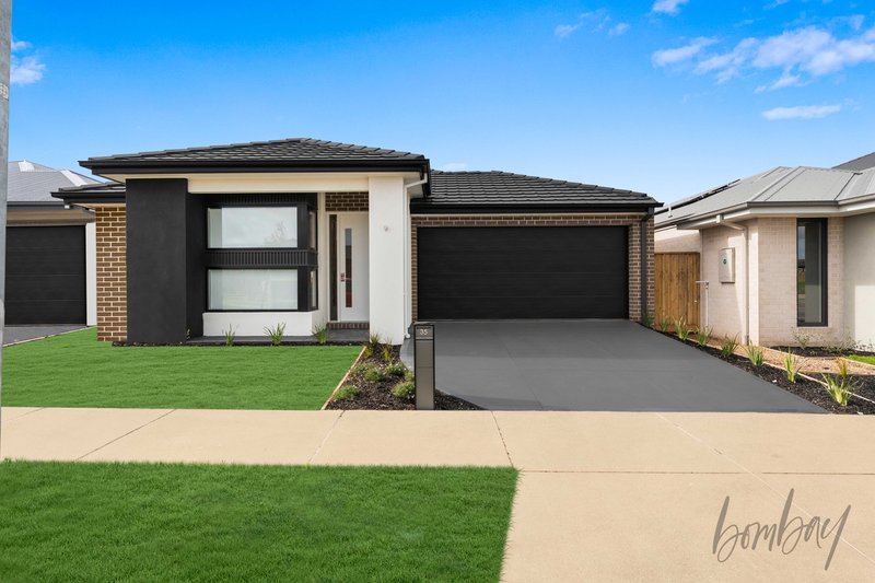 Photo - 35 Swiss Boulevard, Donnybrook VIC 3064 - Image 2