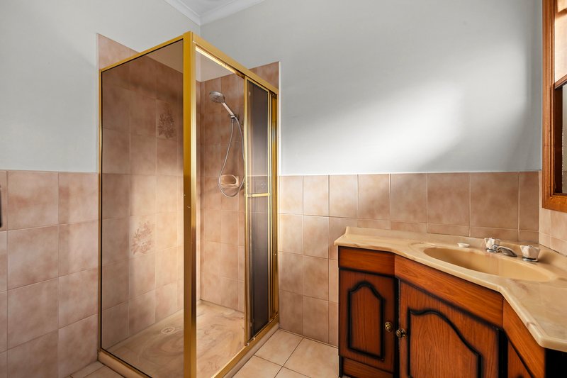 Photo - 35 Symon Crescent, Thomastown VIC 3074 - Image 13