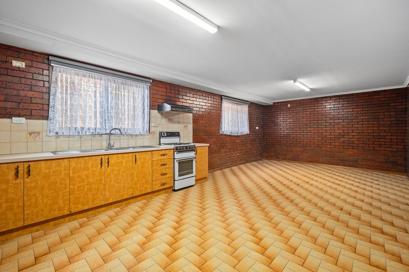 Photo - 35 Symon Crescent, Thomastown VIC 3074 - Image 18