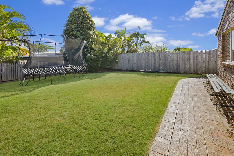 Photo - 35 Talwong Street, Manly West QLD 4179 - Image 12