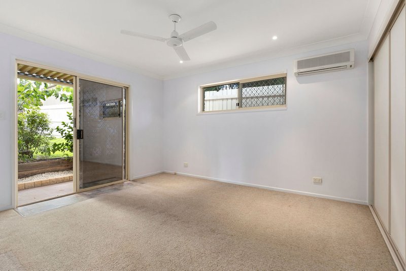 Photo - 35 Tangorin Street, Wynnum QLD 4178 - Image 7