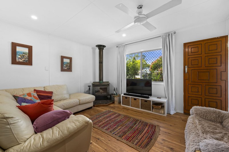 Photo - 35 Tara Street, Wilsonton QLD 4350 - Image 2