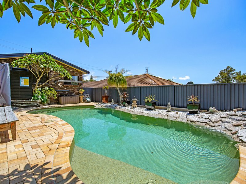 Photo - 35 Terence Avenue, Lake Munmorah NSW 2259 - Image 3