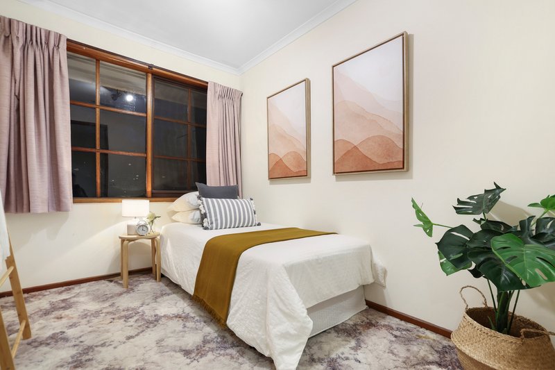 Photo - 35 Tetragona Quadrant, Rowville VIC 3178 - Image 12