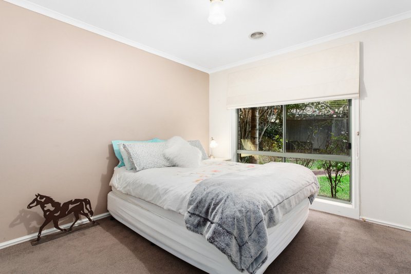 Photo - 35 Thomas Place, Pakenham VIC 3810 - Image 9