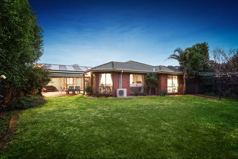 Photo - 35 Thomas Place, Pakenham VIC 3810 - Image 12