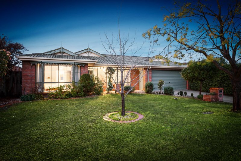 Photo - 35 Thomas Place, Pakenham VIC 3810 - Image 13