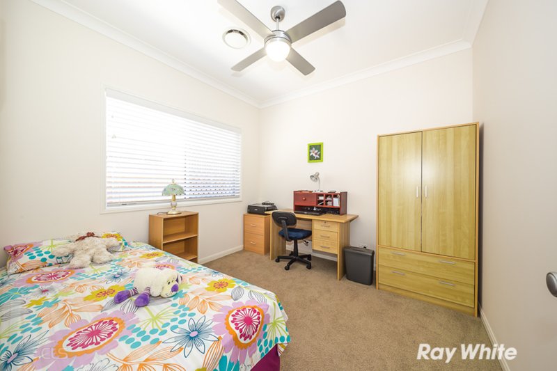 Photo - 35 Tilia Court, Bongaree QLD 4507 - Image 11