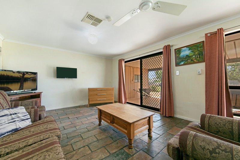 Photo - 35 Tiver Road, Evanston South SA 5116 - Image 5