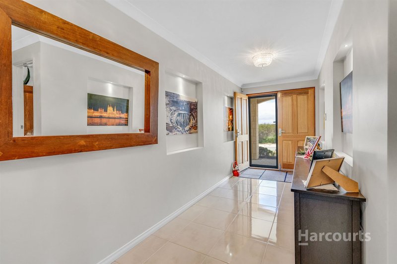 Photo - 35 Torwood Edge, Halls Head WA 6210 - Image 4