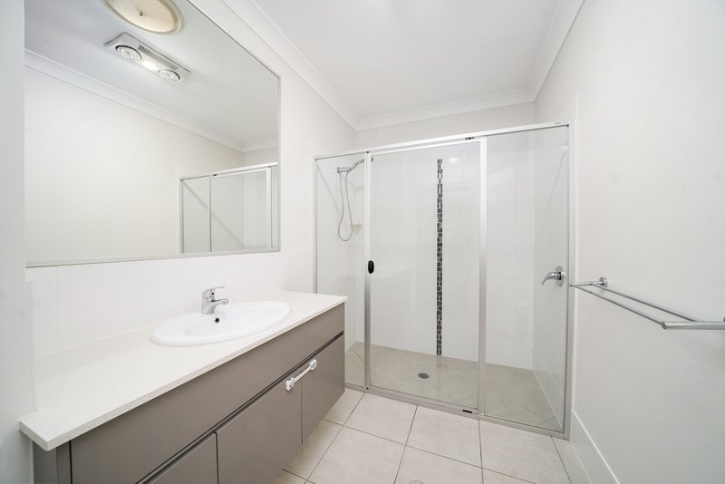 Photo - 35 Tribeca Circuit, North Lakes QLD 4509 - Image 11