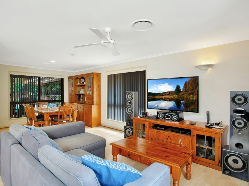 Photo - 35 Tuena Street, Mudgeeraba QLD 4213 - Image 5