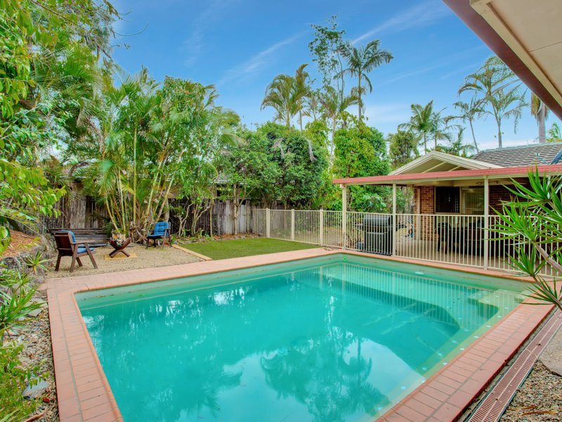 Photo - 35 Tuena Street, Mudgeeraba QLD 4213 - Image 8