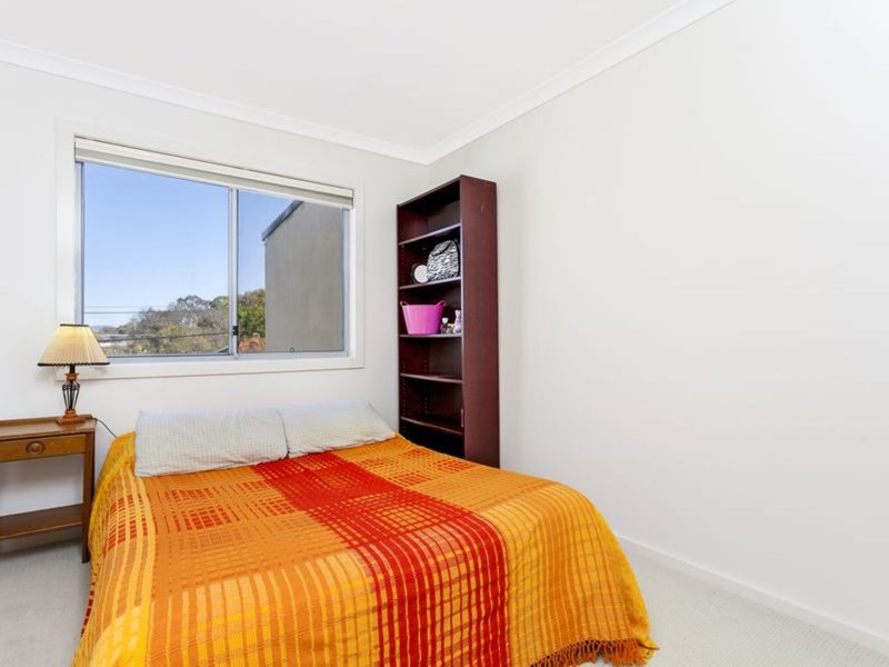 Photo - 3/5 Ulverstone Street, Lyons ACT 2606 - Image 7