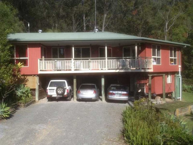 Photo - 35 Uplands Ct , Tallai QLD 4213 - Image 3