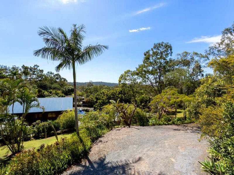 Photo - 35 Uplands Ct , Tallai QLD 4213 - Image 16