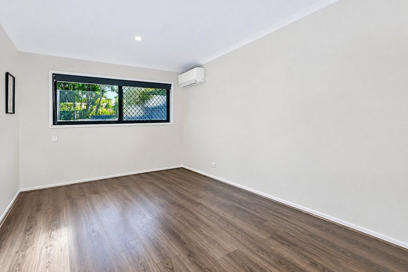 Photo - 35 Van Dieman Crescent, Springwood QLD 4127 - Image 12