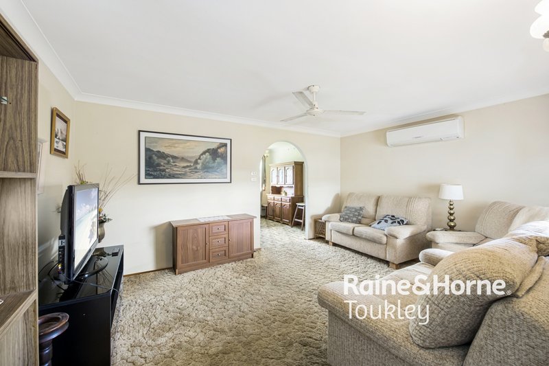 Photo - 35 Vernon Avenue, Gorokan NSW 2263 - Image 5