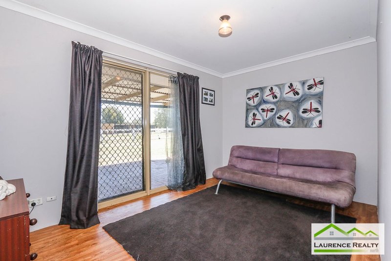 Photo - 35 Via Vista Drive, Mariginiup WA 6078 - Image 21