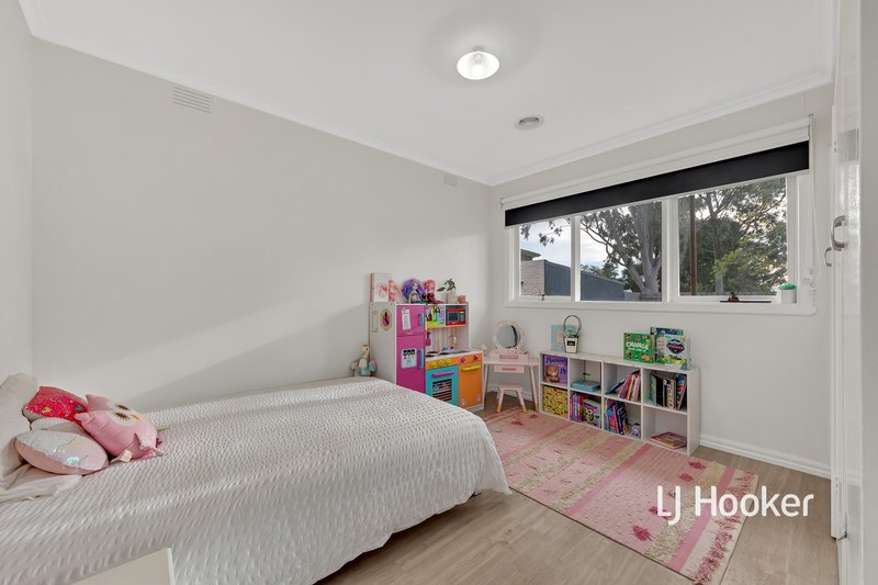 Photo - 35 View Street, Hampton Park VIC 3976 - Image 9