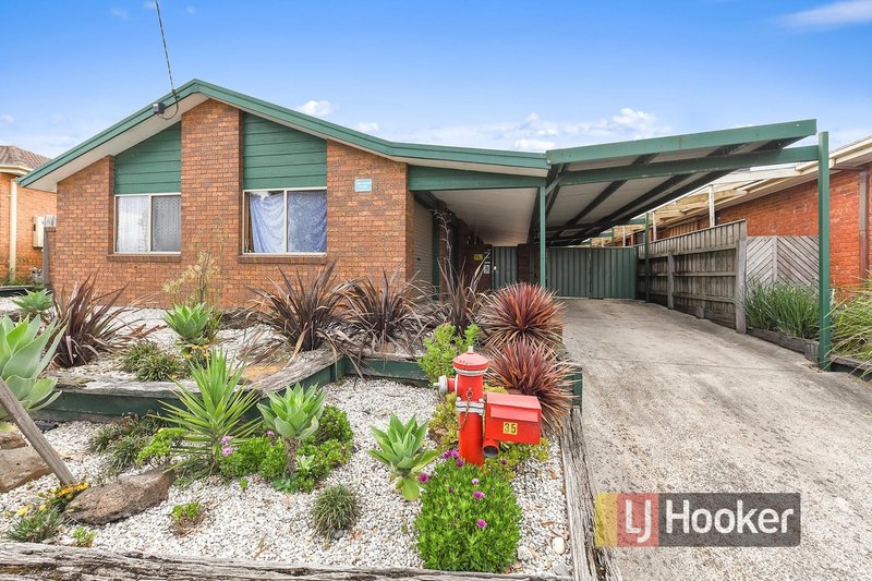 35 Warana Drive, Hampton Park VIC 3976