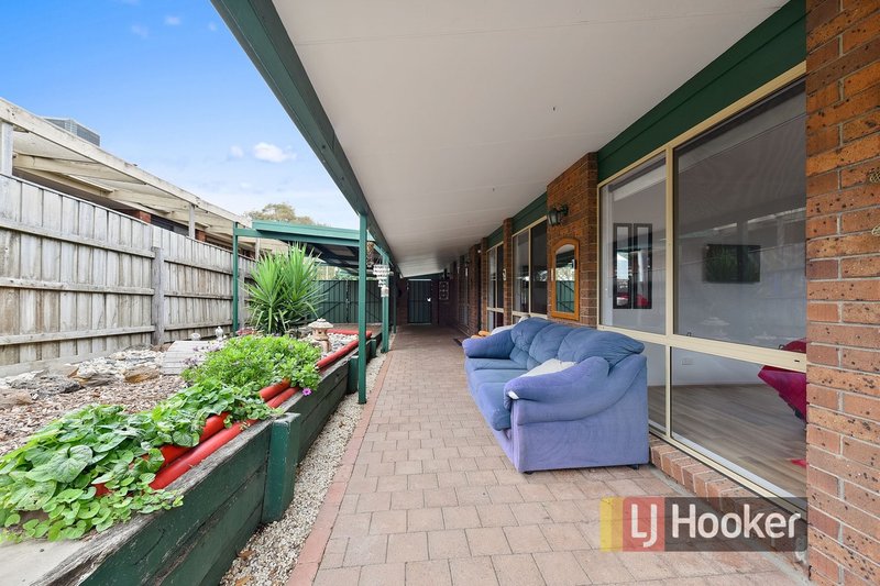 Photo - 35 Warana Drive, Hampton Park VIC 3976 - Image 12