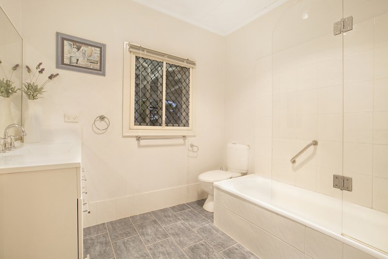 Photo - 35 Wardle Street, Mount Gravatt East QLD 4122 - Image 8