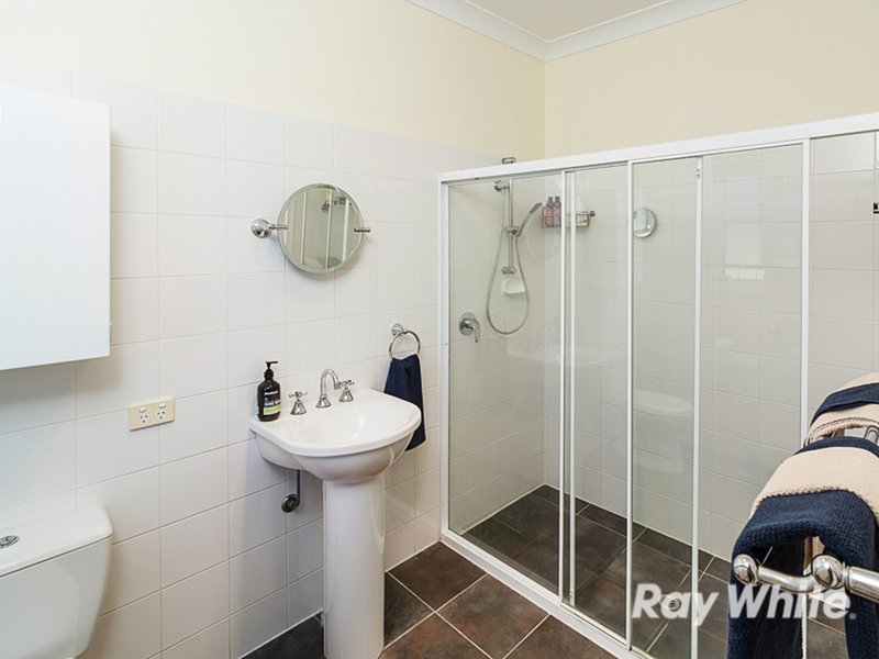 Photo - 35 Waterford Avenue, Mount Barker SA 5251 - Image 7