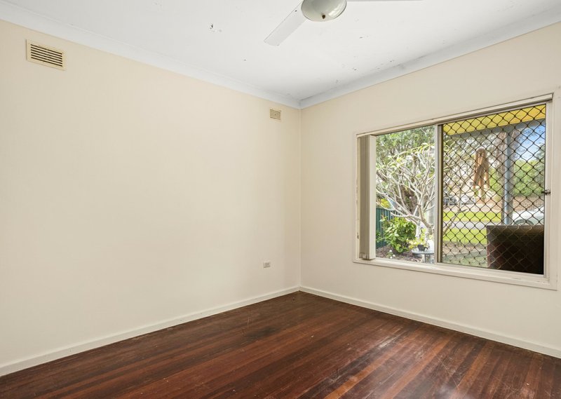 Photo - 35 Waterman Street, Old Bar NSW 2430 - Image 9