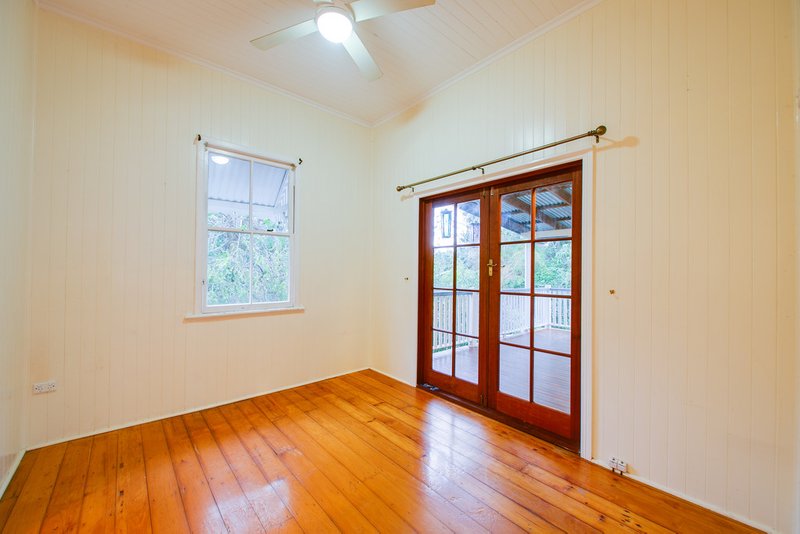 Photo - 35 Waterworks Road, North Ipswich QLD 4305 - Image 15