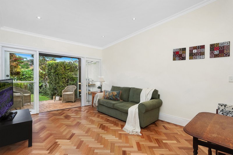 Photo - 35 Whaling Road, North Sydney NSW 2060 - Image 6