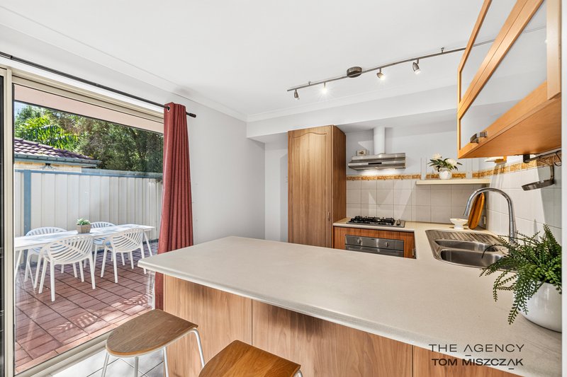 Photo - 3/5 Whitfield Street, Bassendean WA 6054 - Image 11