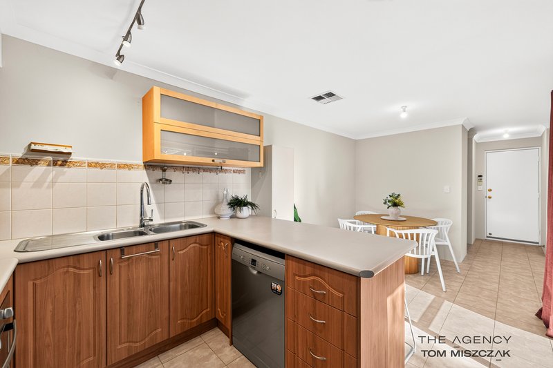 Photo - 3/5 Whitfield Street, Bassendean WA 6054 - Image 12
