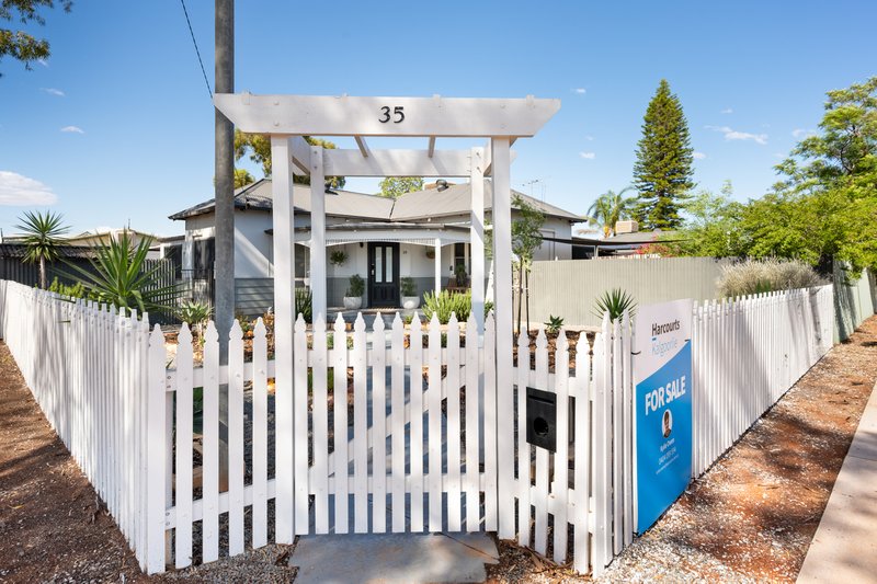 Photo - 35 Whitlock Street, South Kalgoorlie WA 6430 - Image 2