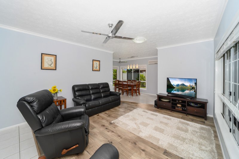 Photo - 35 Whitsunday Drive, Kirwan QLD 4817 - Image 5