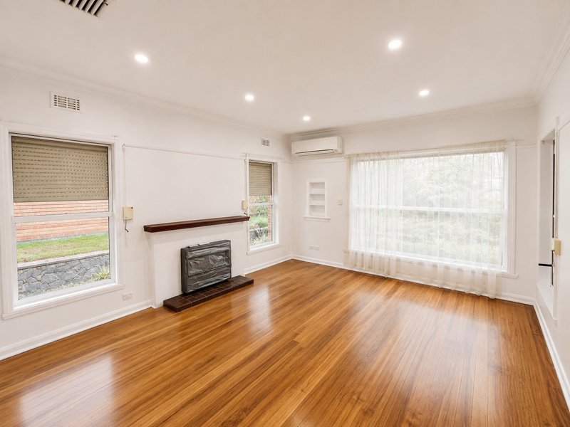 Photo - 35 Wilma Avenue, Dandenong VIC 3175 - Image 3