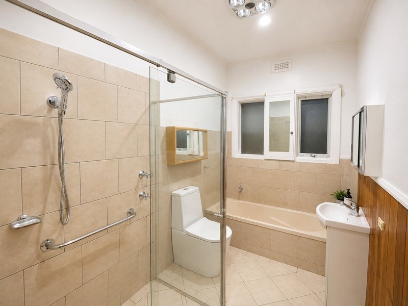 Photo - 35 Wilma Avenue, Dandenong VIC 3175 - Image 5