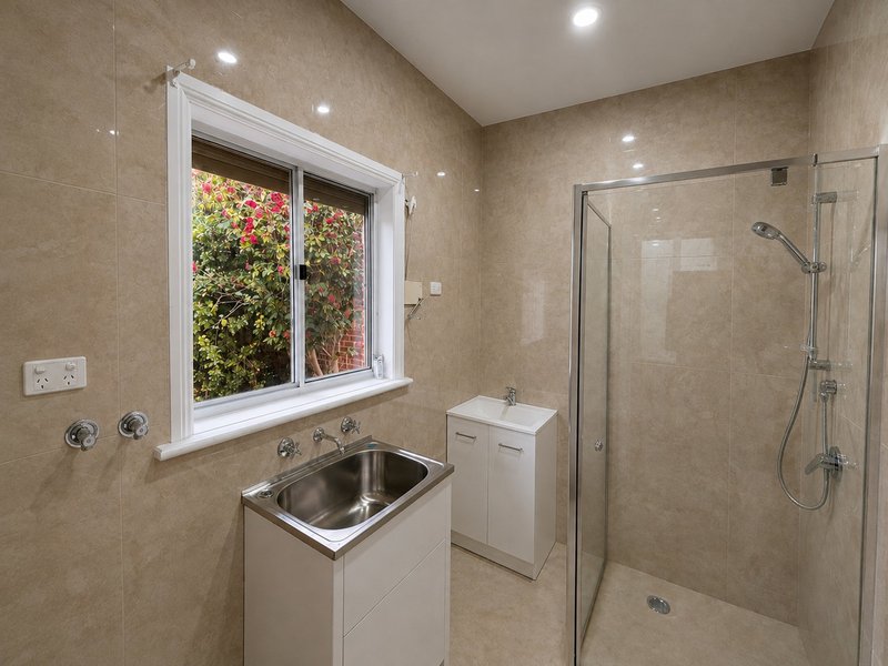 Photo - 35 Wilma Avenue, Dandenong VIC 3175 - Image 7
