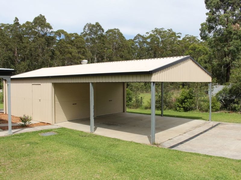 Photo - 35 Woodlands Drive, Hallidays Point NSW 2430 - Image 13