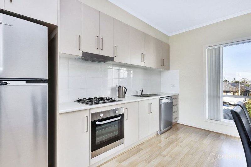 Photo - 35 Yerlo Drive, Largs North SA 5016 - Image 3