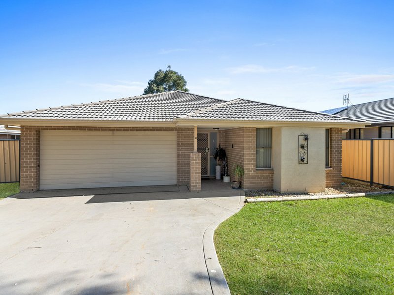 35 Zinfandel Circuit, Cessnock NSW 2325