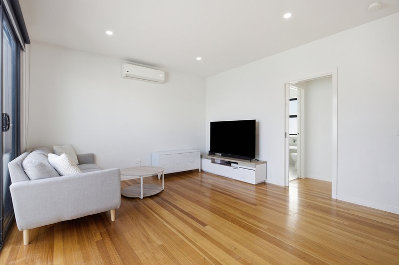 Photo - 3/50 Adele Avenue, Ferntree Gully VIC 3156 - Image 2